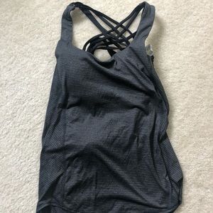 Lululemon athletic tank size 4